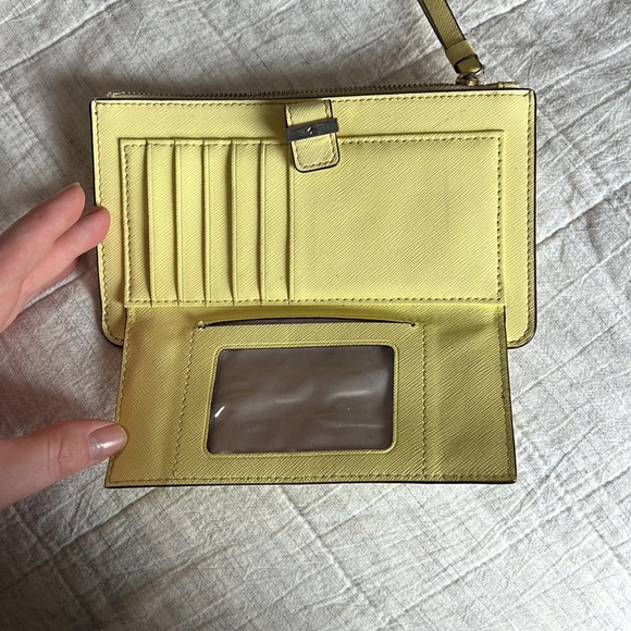 Kate Spade Yellow Wristelt - Picture 2 of 4